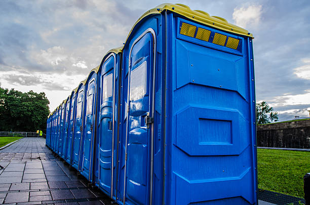 Portable Toilet Options We Offer in Suncoast Estates, FL